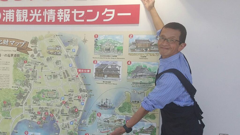 ともてつバスセンターの店長、片岡さんの写真