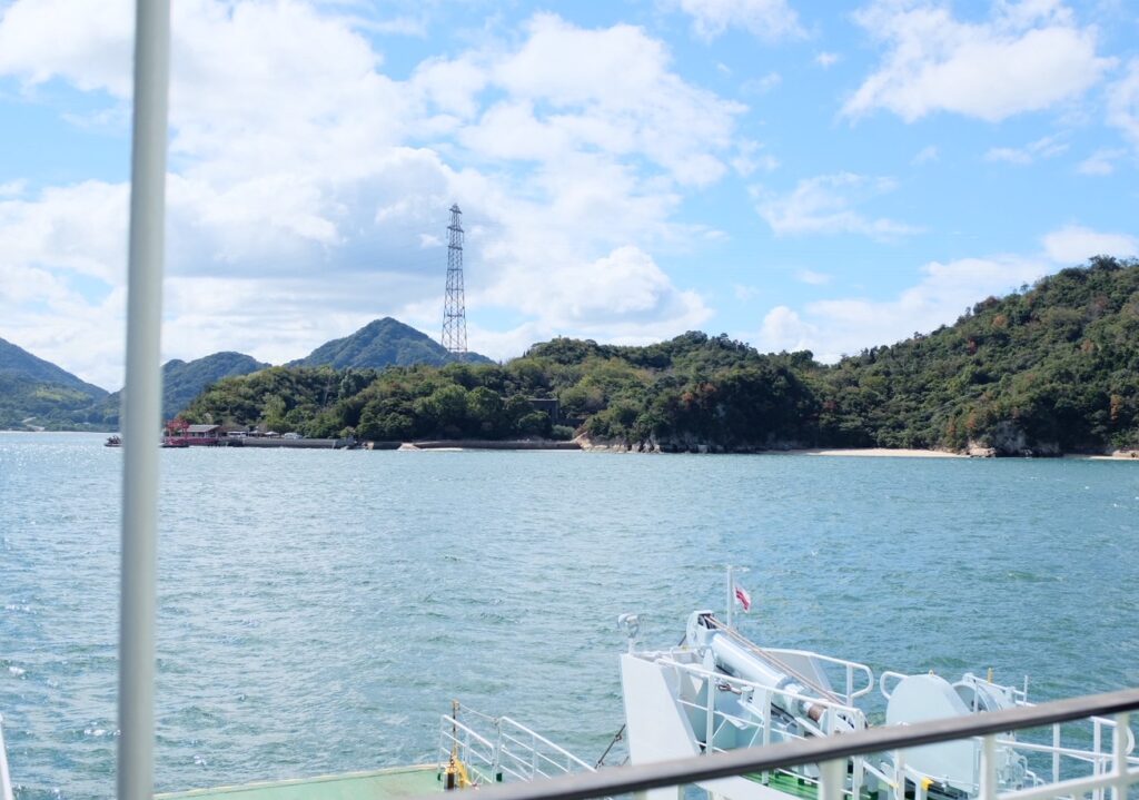 大久野島に向かうフェリーからの風景