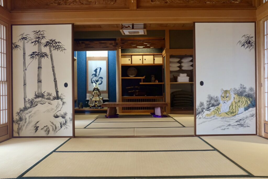 豪華な二間つづきの和室