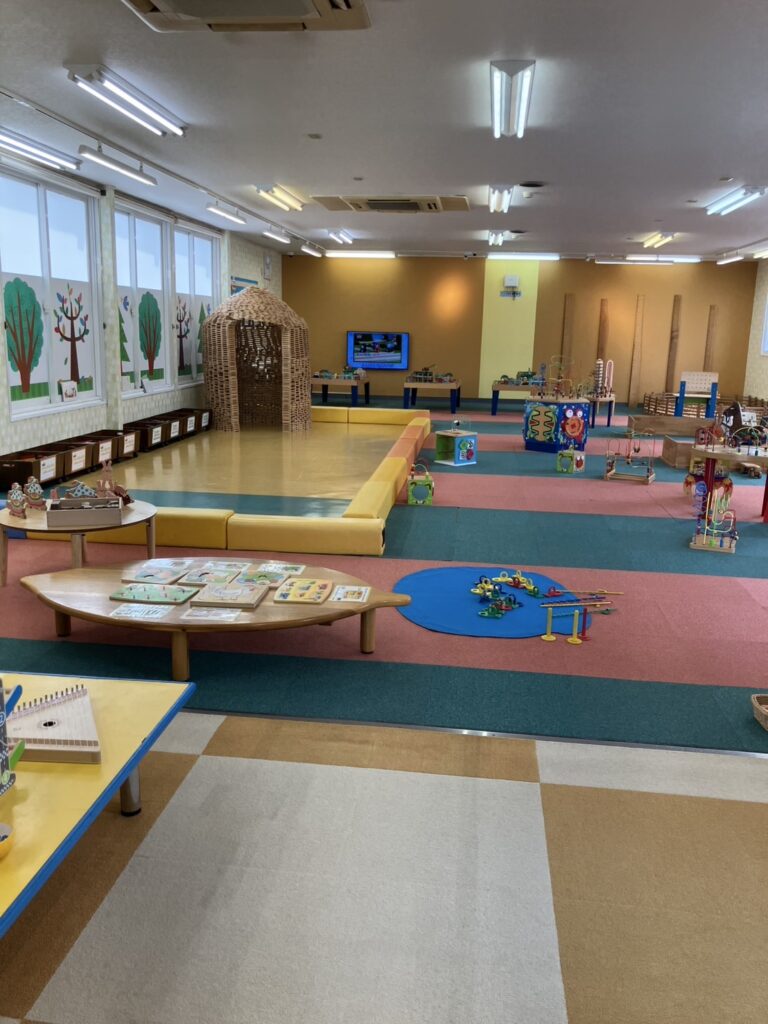 木のおもちゃ館は、国内外の木のおもちゃが集められており、知育にもおすすめ。