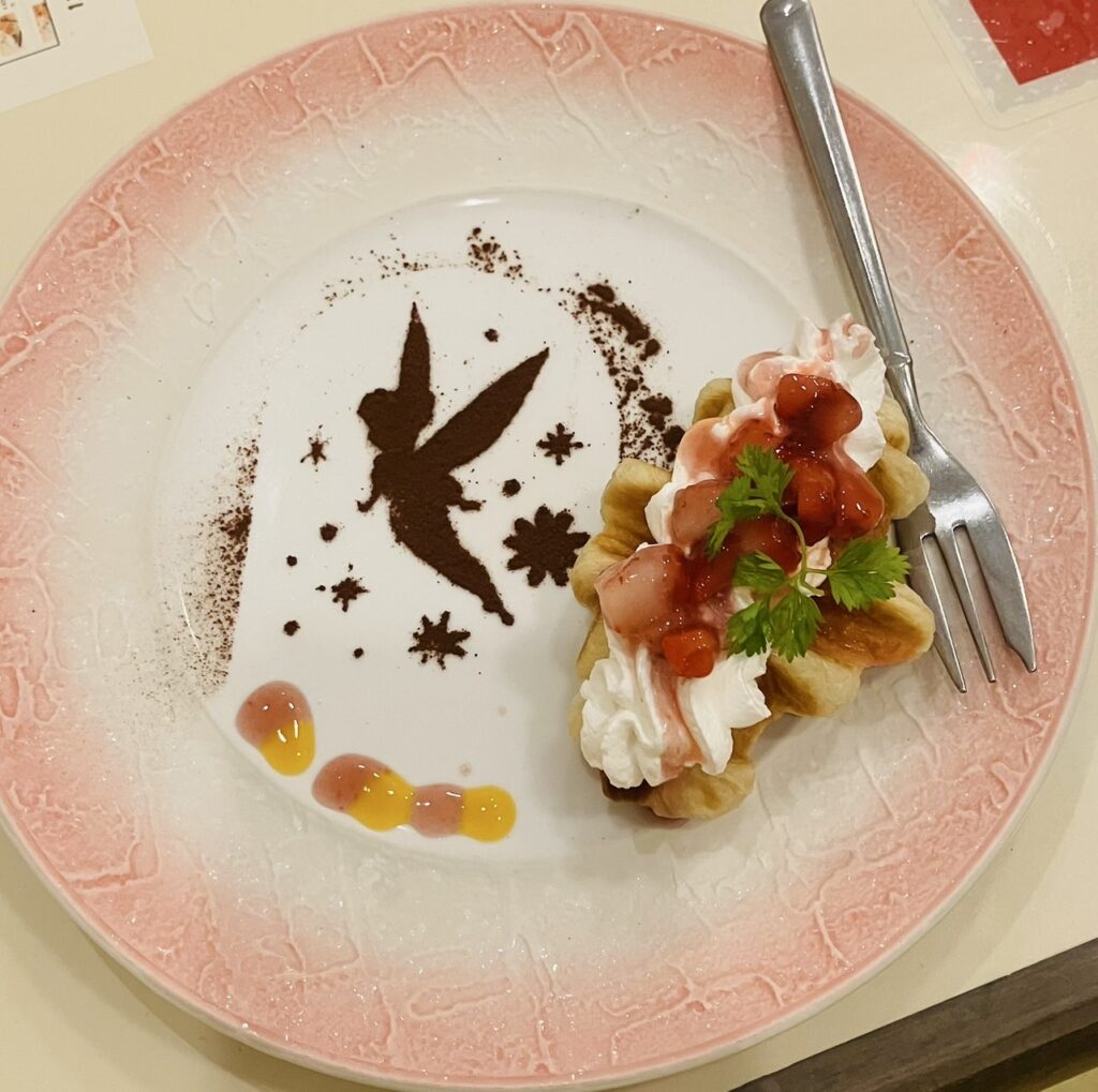 ストロベリークロッフル。
もちもちで、とても美味しかったです。