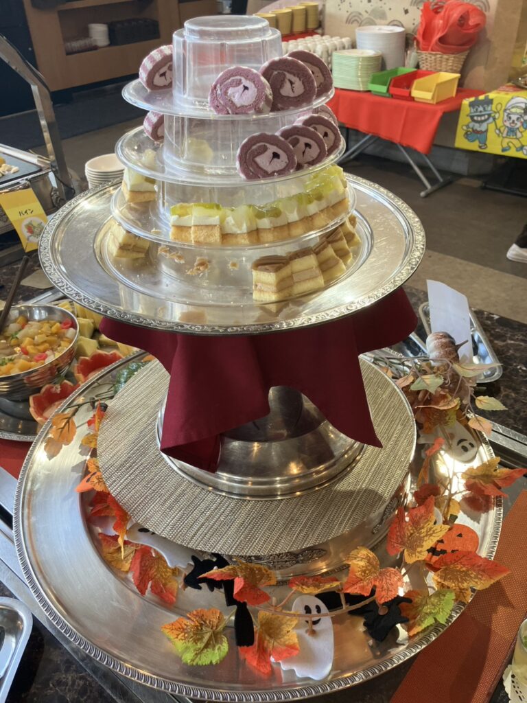 とても豪華だった、瀬戸内マリンホテル、ランチバイキングの中のデザートメニュー。