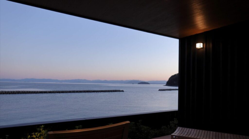 瀬戸内海の海が一望できる景観。